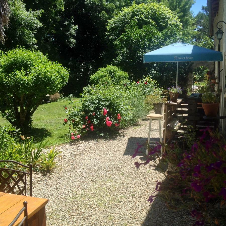Gite Du Calme 3 Star Bed & Breakfast Cognac Cherac Екстер'єр фото